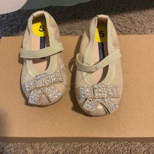 Stuart Weizmann Baby shoes NEW